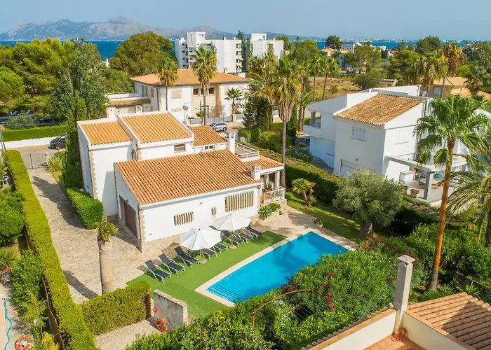 4 Bedroom Beautiful Home In Pollenca