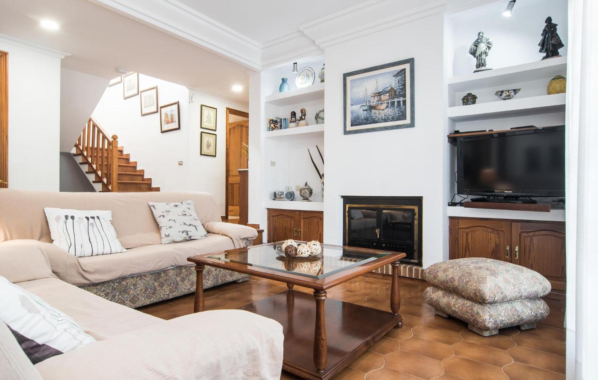 Feriehus 4 Bedroom Beautiful In