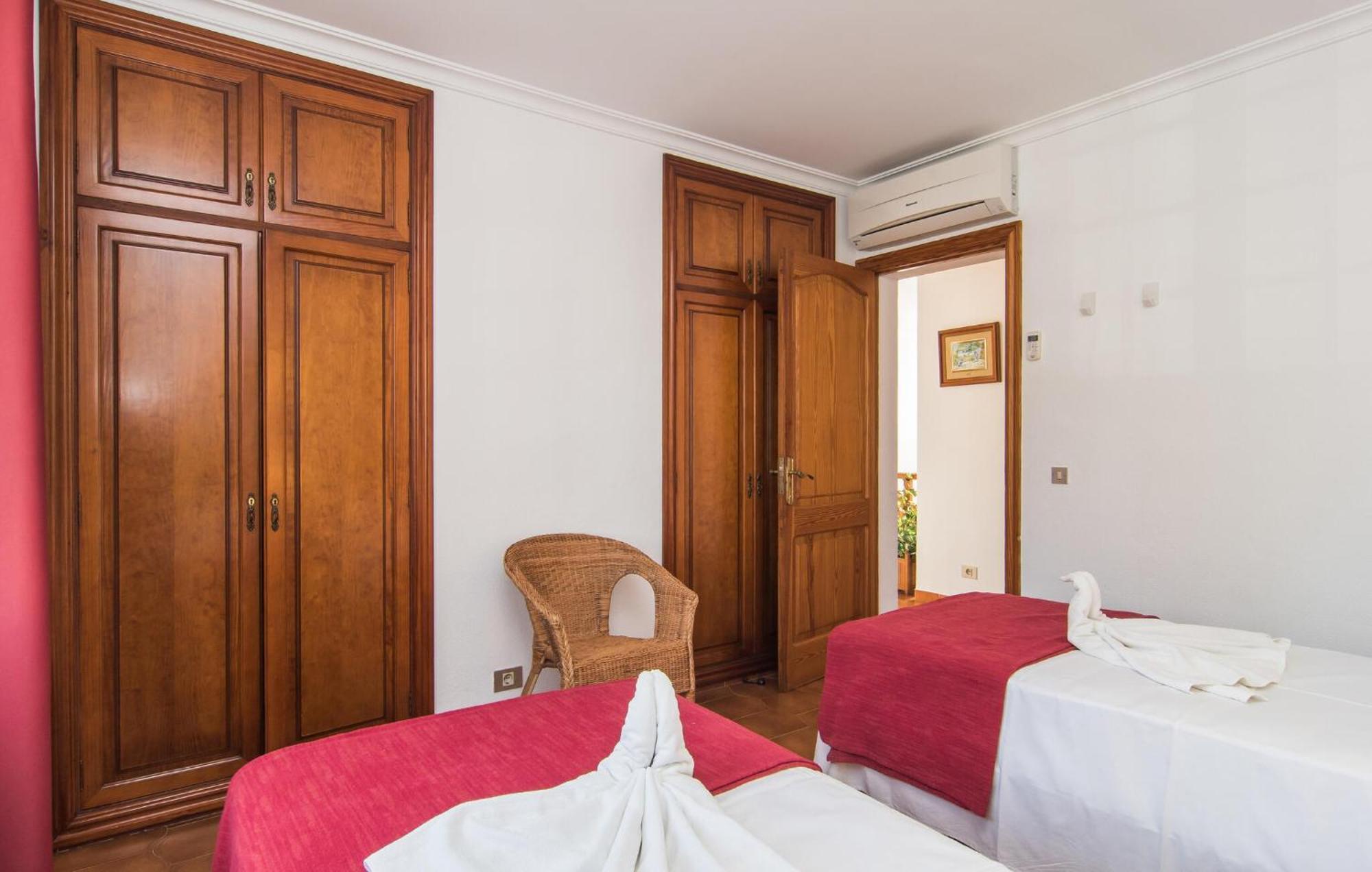 4 Bedroom Beautiful In