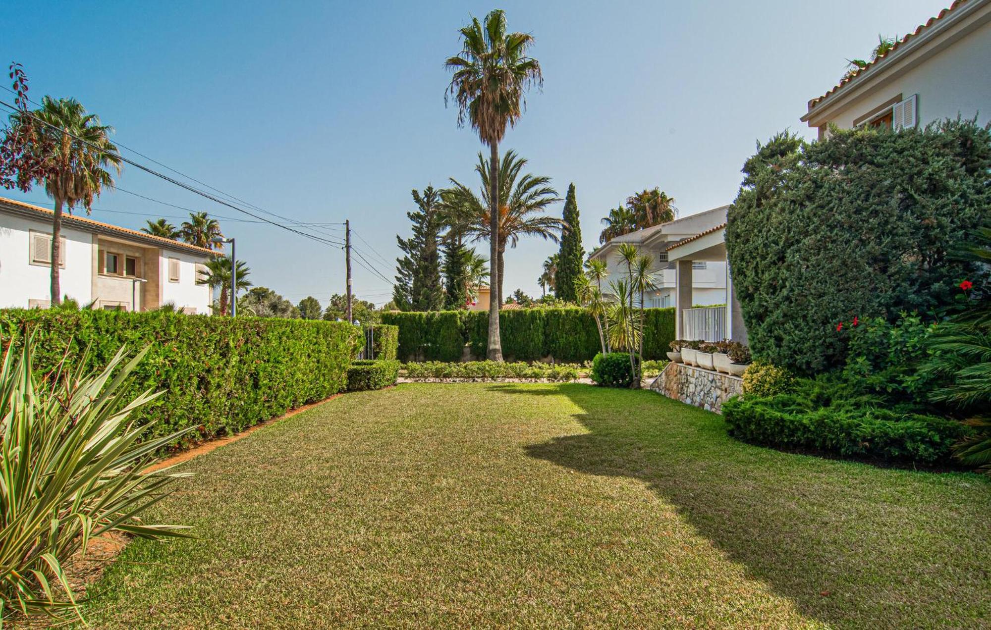 4 Bedroom Beautiful In *