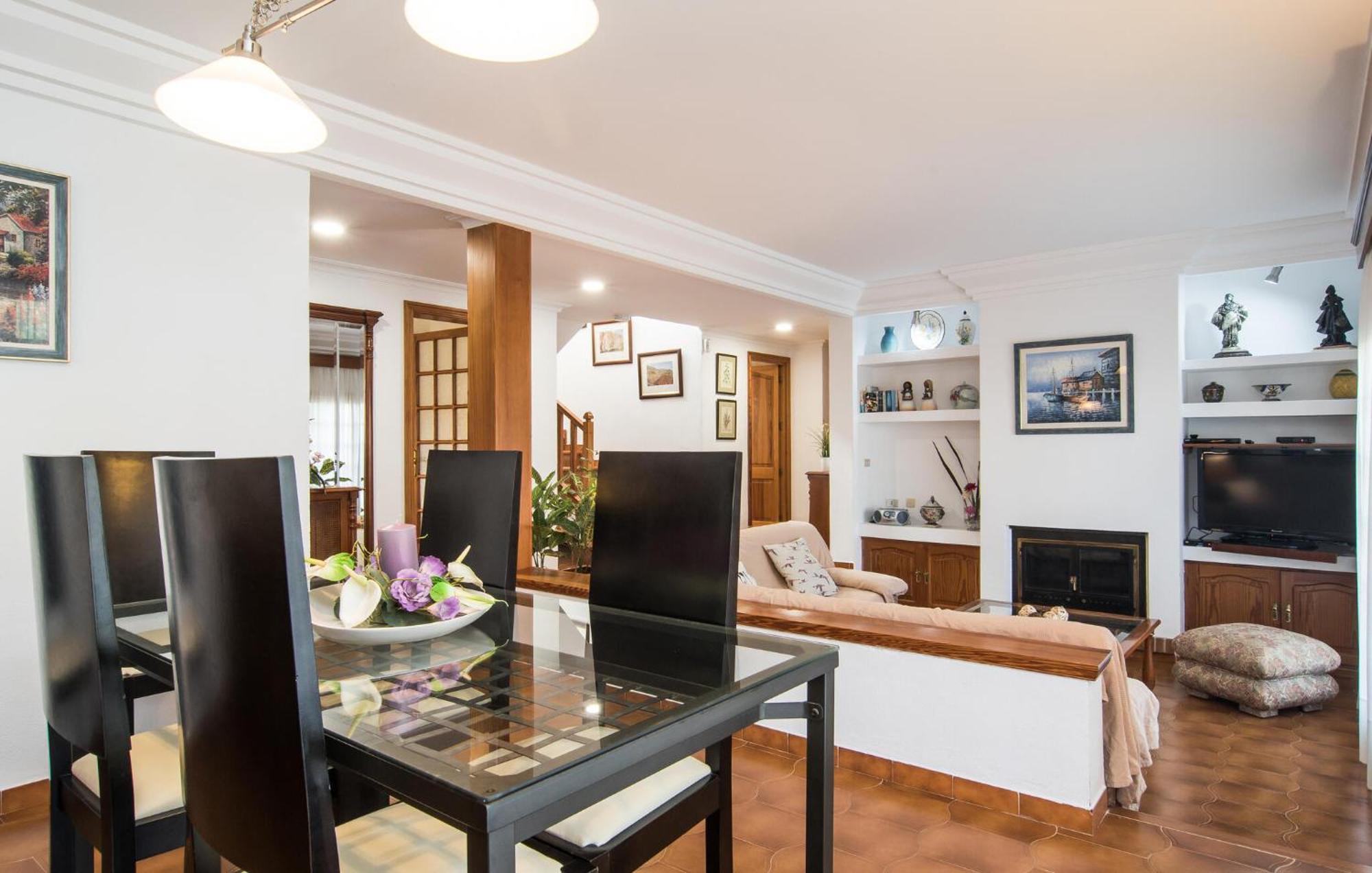 4 Bedroom Beautiful In Ferienhaus